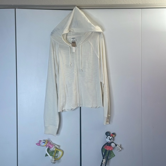 Sweater - Picture 2 of 8